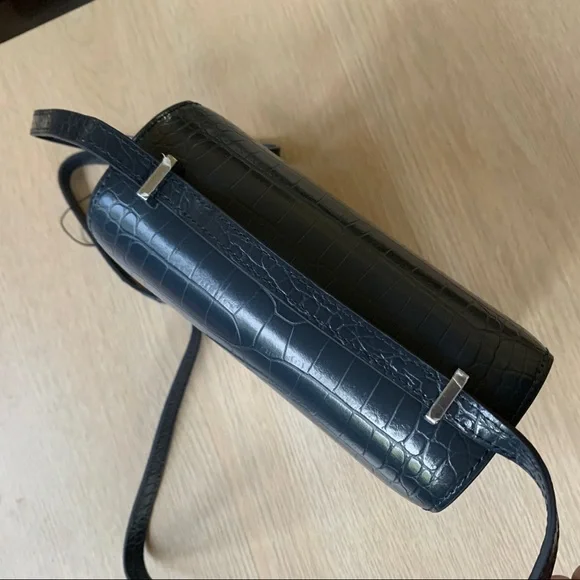 ‼️Hot Deal‼️ Fashion Classic Leather Purse shoulder bag with Crocodile pattern - Picture 8 of 9